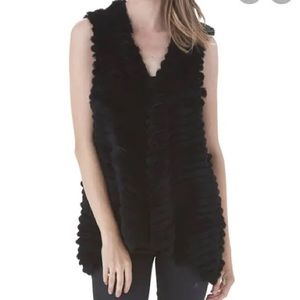 LT LOVE TOKEN furr vest black